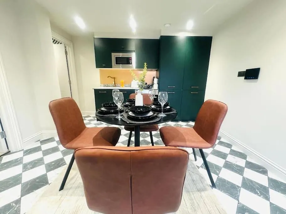 London 99 Apartment, Top Trendy Location D Apartment