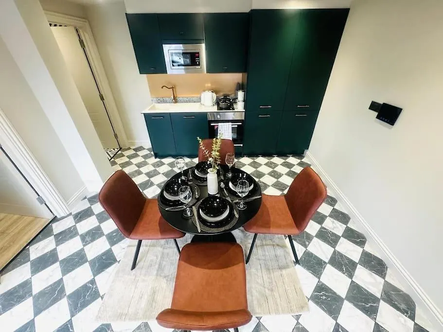 London 99 Apartment, Top Trendy Location D 0*,  United Kingdom