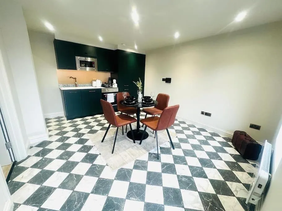 London 99 Apartment, Top Trendy Location D Apartment