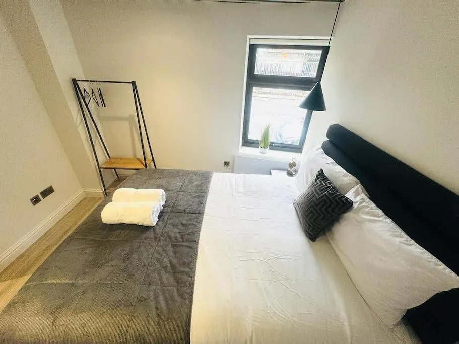 London 99 Apartment, Top Trendy Location D